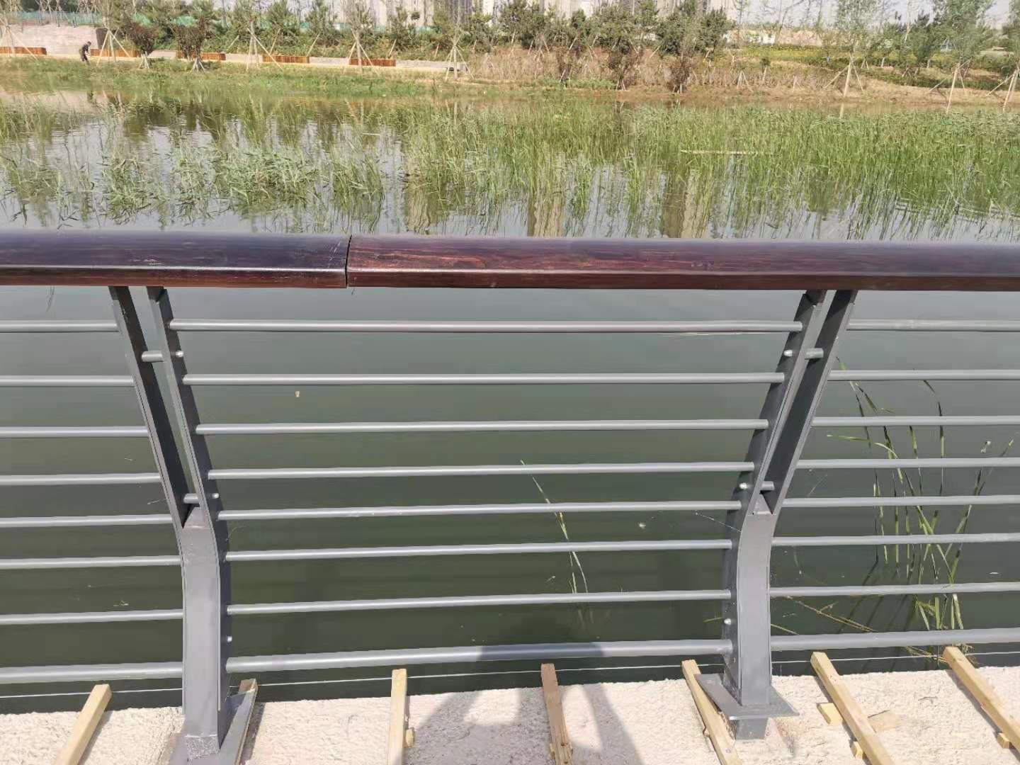 池州市桥梁防撞护栏铝合金护栏 - 排名